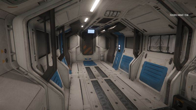 文件:Avenger Titan with empty cargo hold.jpg
